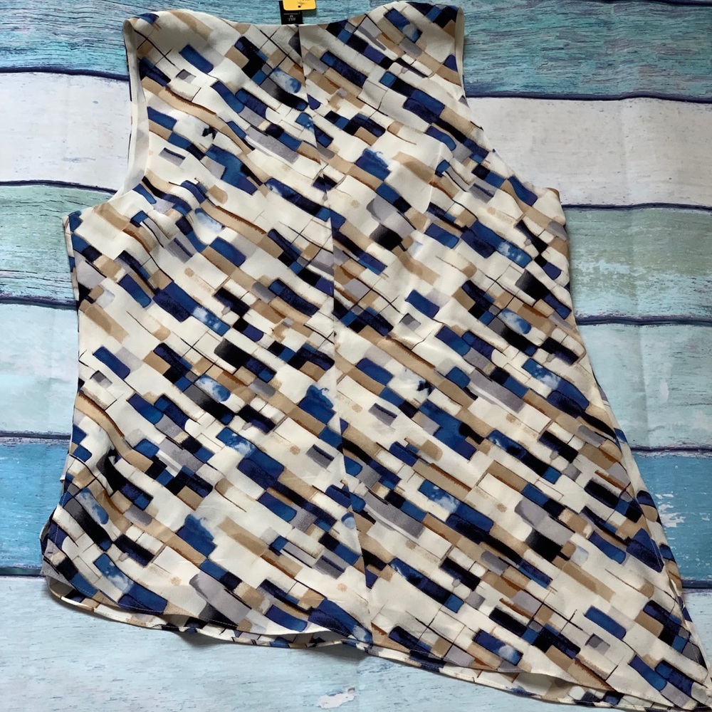 Whitehouse/black market block silk tank - Picture 3 of 5